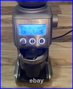 Breville BCG820BSS Smart Coffee Bean Grinder Brushed Stainless Steel Working