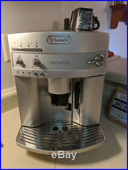 DeLonghi ESAM3300 Magnifica Super Automatic Espresso Machine