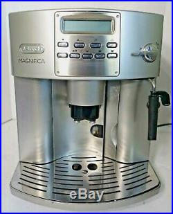 DeLonghi Magnifica EAM3400N Super Automatic Coffee Espresso Machine Working