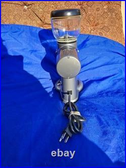 Kitchen Aid Pro Line Coffee Mill KPCG100PM1 Silver VG P/O Working Condition Kitchen Aid Pro Line Coffee Mill KPCG100PM1 Silver VG P/O Working Condition