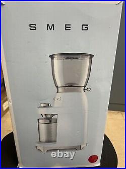 SMEG 50's Style Aesthetic CGF01 150W Coffee Grinder Red BRAND NEW OPEN BOX